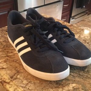 Adidas VL Court Sneaker